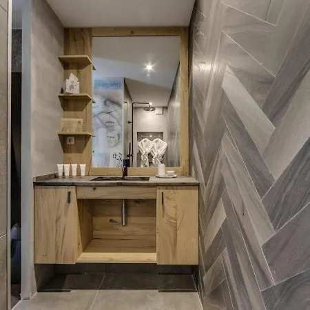Luxueux Avec Et Jacuzzi Au Pied Des Pistes A - Fr-1-641-1 Lejlighed